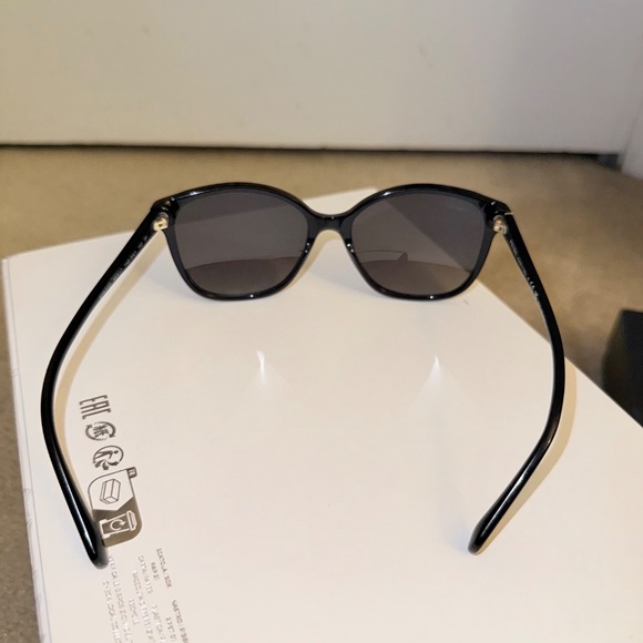 Prada Milano Women Sunglasses - Picture 2 of 6